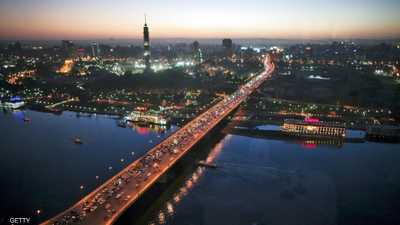 مصر تنهي إجراءات ترشيد الكهرباء وتعيد مواعيد إغلاق المحال