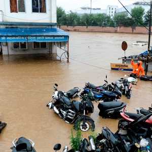 الأرصاد الجوية تحذر من استمرار الأمطار لأيام إضافية