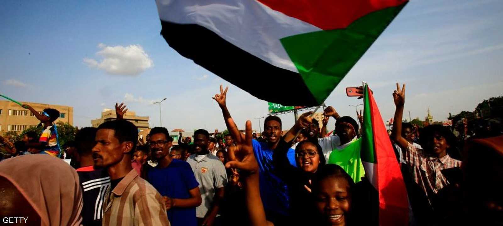 الشارع السوداني يترقب إعلان المرسوم الدستوري