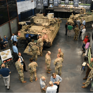 المركبة الروبوتية في معرض عسكري أميركي