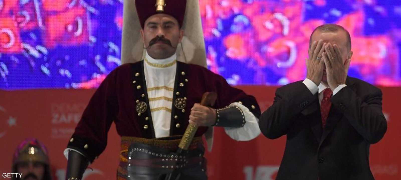 أردوغان خلال إحياء ذكرى محاولة الانقلاب