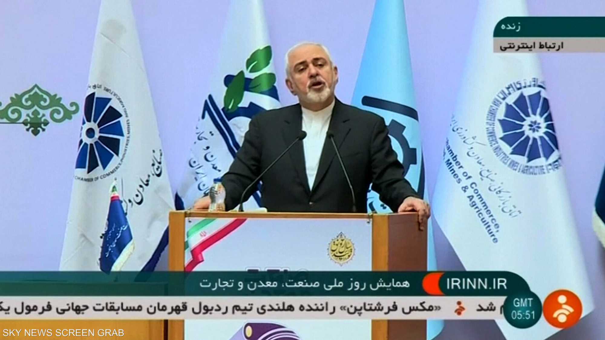 ظريف يعلن استعداد طهران للتفاوض حول صواريخها الباليستية