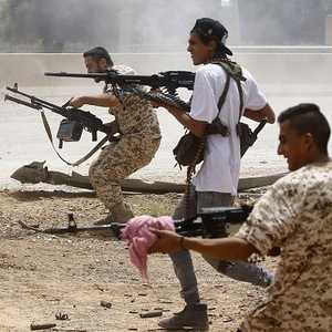 ميليشيات طرابلس المتطرفة تستغل الصراع السياسي في البلاد