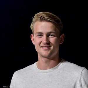 دي ليخت كان الشغل الشاغل لسوق الانتقالات الصيفية