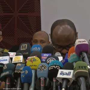 الدموع تغالب الوسيط الإثيوبي خلال توقيع الاتفاق "التاريخي"