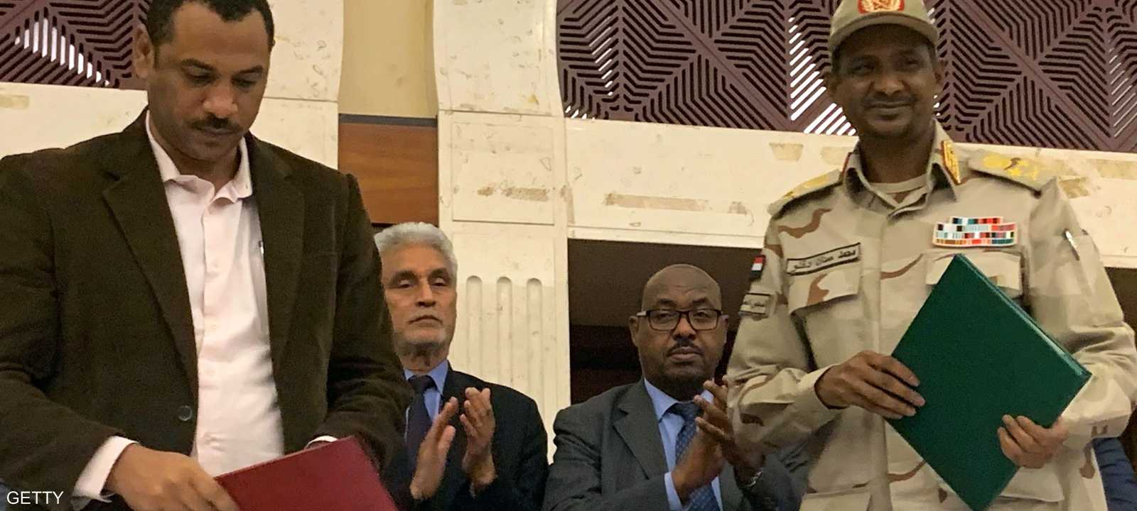 الاتفاق يمهد الحل للأزمة السياسية التي يشهدها السودان