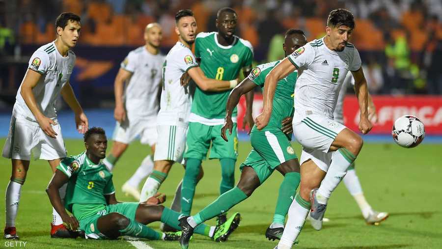 دفاع الجزائر تحمل الضغط السنغالي