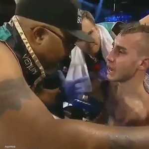 مدرب يحث ملاكمه على الانسحاب.. قبل وفاته بساعات