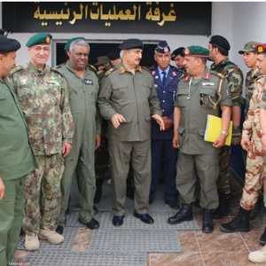 خليفة حفتر وقواده في لقطة أرشيفية