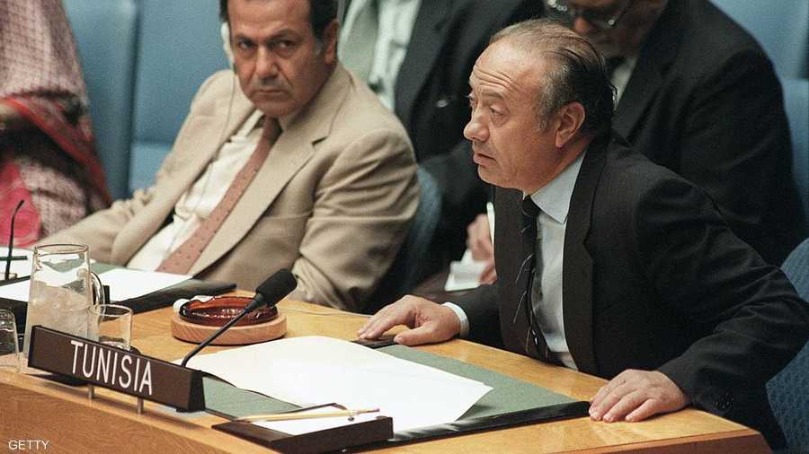 السبسي، رئيس وزراء تونس وقتها، يتحدث أمام مجلس الأمن عام 1985