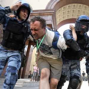 السلطات قالت إن التظاهرات غير قانونية