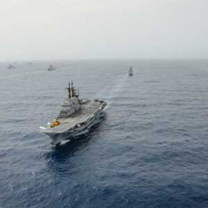 الولايات المتحدة تعمل على حشد دولي لتأمين مضيق هرمز