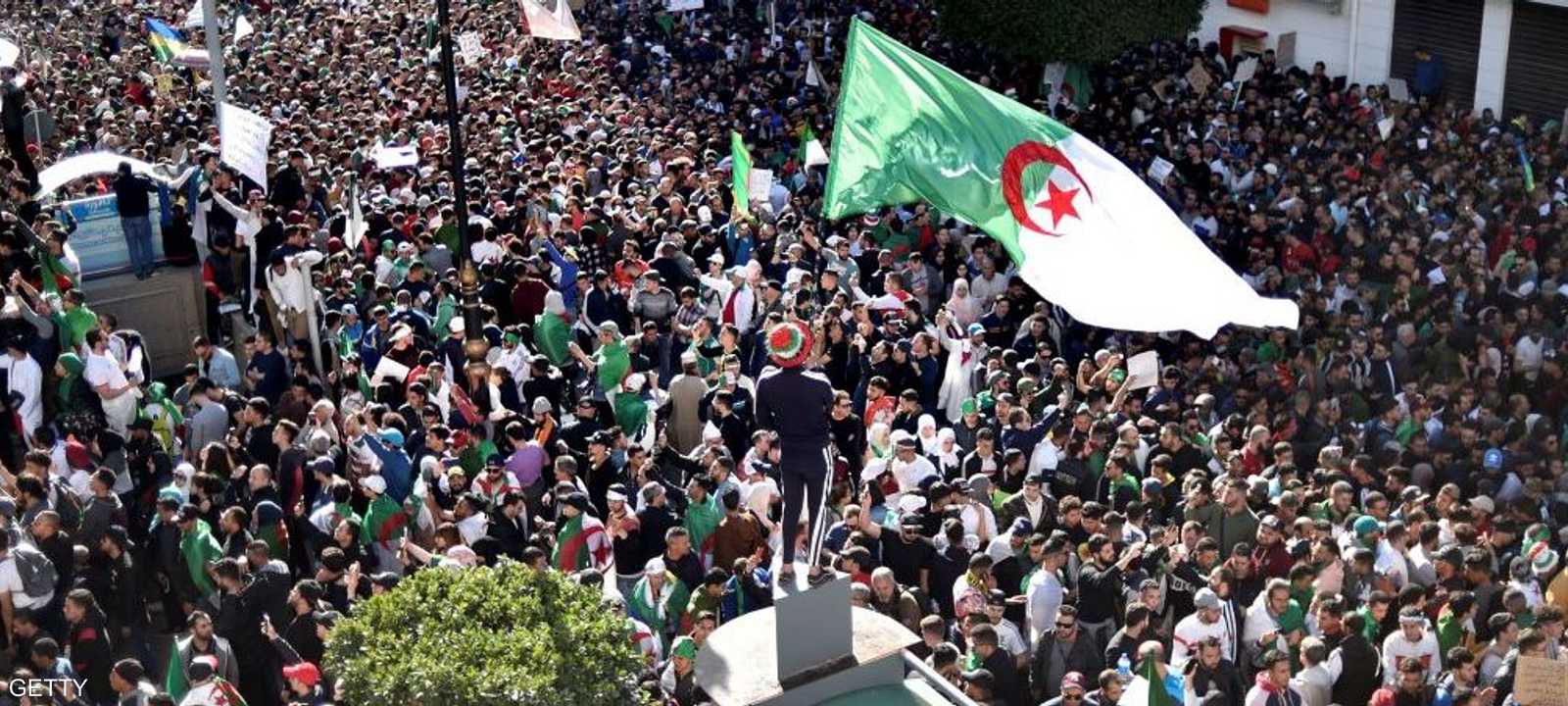 يشيد حزب جبهة التحرير الوطني بتصريح الفريق أحمد قايد صالح