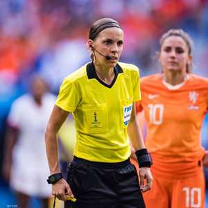 ستيفاني فرابار تبلغ من العمر 35 عاما