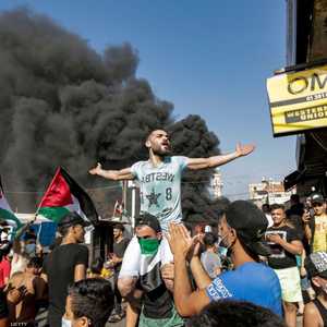 احتجاجات بالمخيمات الفلسطينية على قرار وزير العمل اللبناني