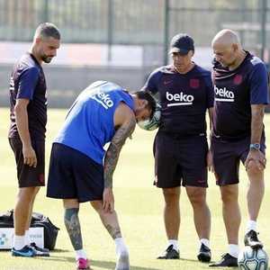 ميسي أصيب بشد عضلي في الساق