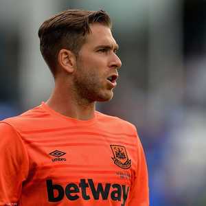 حارس المرمى الإسباني أدريان قادما من وست هام