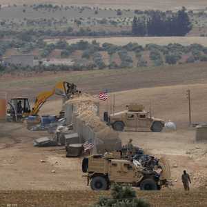 مسؤولون وخبراء حذروا من خطورة قرار ترامب سحب القوات من سوريا