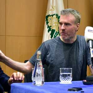 باكستر والمدير العام للأمن العام اللبناني في بيروت.