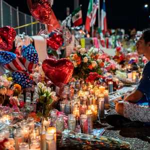 الأميركيون مصدومون من مذبحتين في تكساس وأوهايو