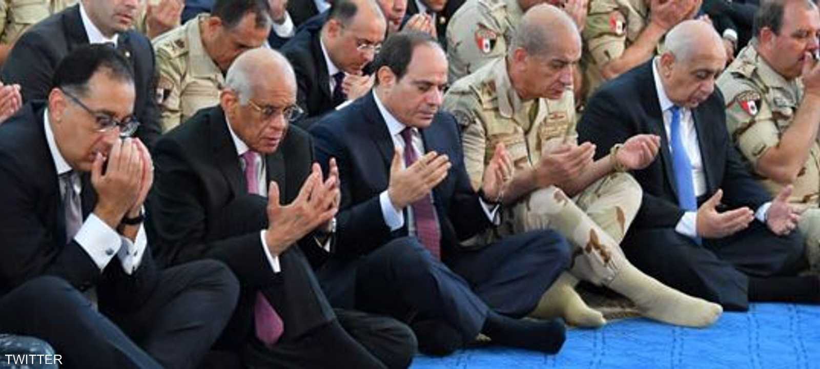 السيسي أثناء صلاة العيد