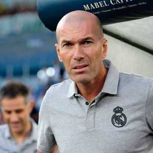 زيدان يعول على اللاعبين الموجودين في ريال مدريد