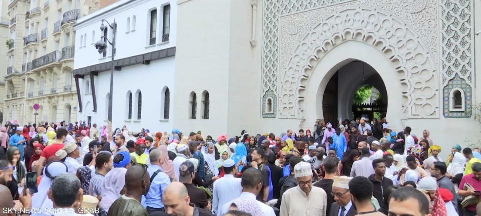 أرشيفية لاحتفال المسلمين بعيد الأضحى في فرنسا