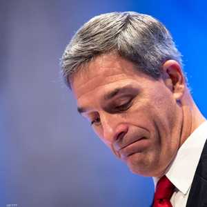 تلاعب كوتشينيللي بالققصيدة خلال مقابلة على إذاعة إن بي آر.