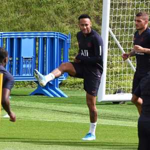 مستقبل نيمار لا يزال غامضا