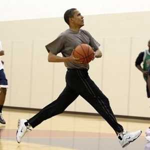 بيع قميص باراك اوباما بمبلغ 120 ألف دولار