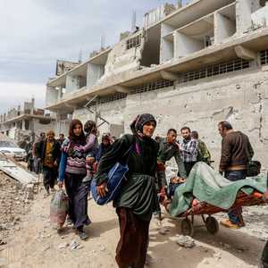 من ممرات إنسانية أقيمت خلال مراحل سابقة في الحرب السورية