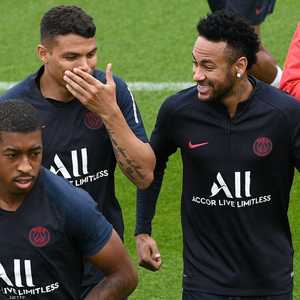 نيمار لن يكمل مسيرته في باريس على الأغلب