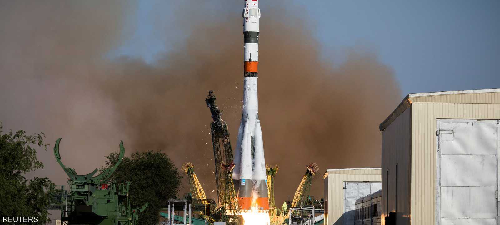 "سويوز" كانت على بعد 100 متر من المحطة عندما انقطع البث.