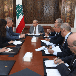 عون خلال اجتماعه مع المنسق الخاص للأمم المتحدة يان كوبيتش