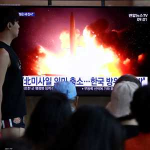 كوريا الجنوبية أجرت مؤخرا تجربة صاروخية بحضور زعيمها