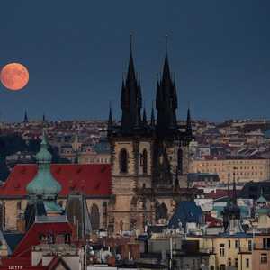 متوسط الحرارة في براغ بلغت حوالي 23 درجة مئوية.