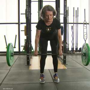 رفع الأثقال يقوي العضلات