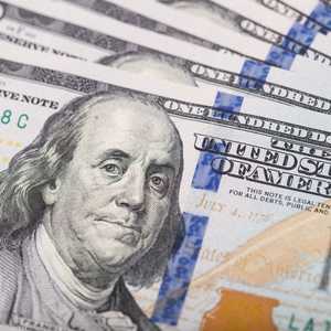 آلاف الدولارات لزوجين أميركيين عن طريق الخطأ