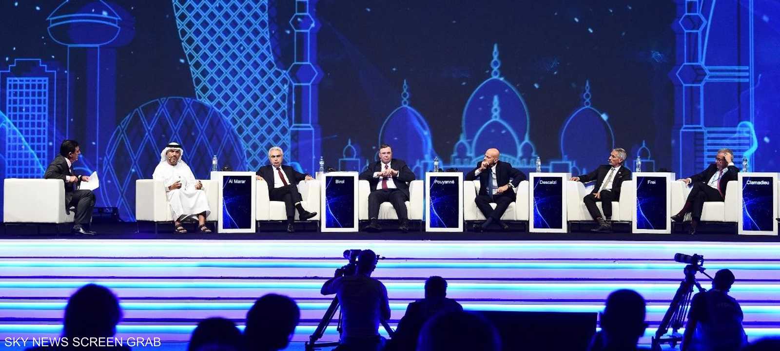 جانب من فعاليات مؤتمر الطاقة العالمي في أبوظبي