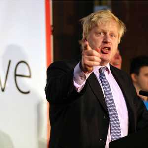 جونسون يتحدى القانون الذي أقرته الملكة إليزابيث الاثنين