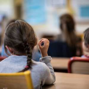 خبيرة توصي بعدم معاقبة الأطفال في حال تبولوا بالفراش.