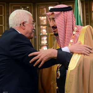 الملك السعودي في لقاء سابق مع الرئيس الفلسطيني