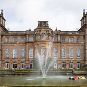 قصر بلينهايم الشهير جنوبي بريطانيا