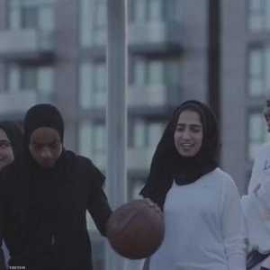 "حجاب رياضي" لفريق تورونتو رابتورز الكندي