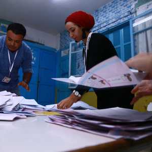 لم يحسم أي من المرشحين الانتخابات من الجولة الأولى.