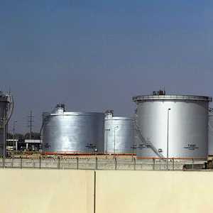 صورة أرشيفية لمنشأة نفطية تابعة لأرامكو