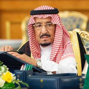 الملك سلمان شكر القادة الذين دانوا الهجوم على المنشأتين