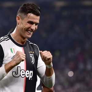 رونالدو يتميز باللعب الهوائي