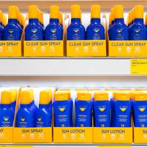 تحذير صارم من "الكريم الواقي من الشمس"