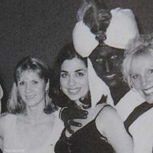 ترودو متنكرا بالأسود